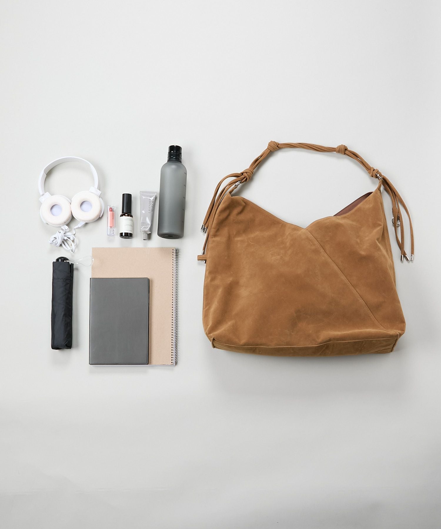 LE VERNIS] Knot handle bag | CASSELINI ONLINE SHOP