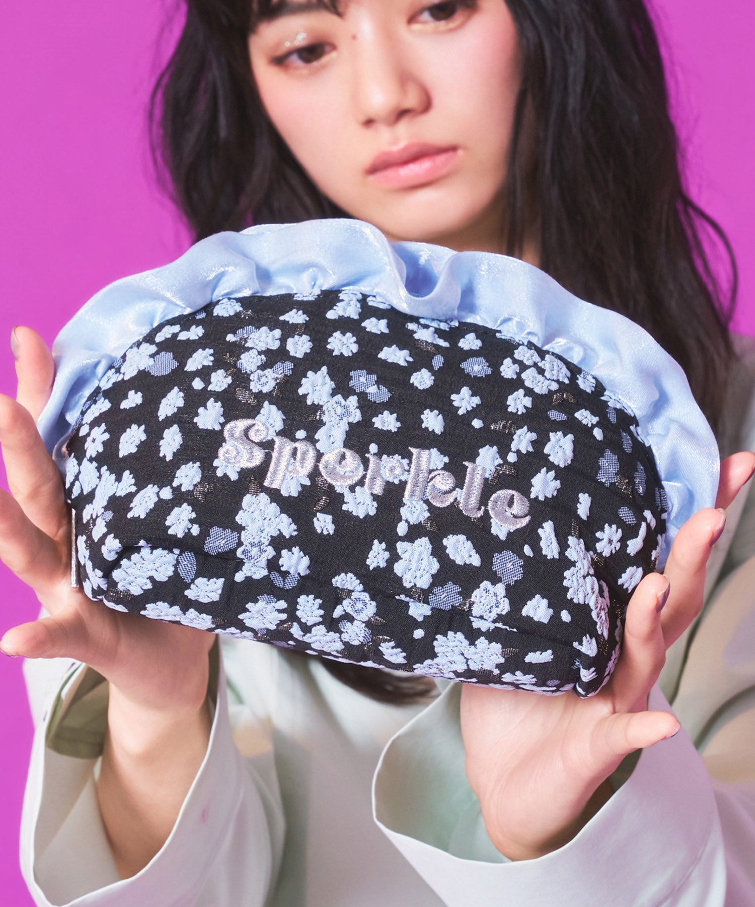Casselini(キャセリーニ)ジャガードフリルポーチ | CASSELINI ONLINE SHOP