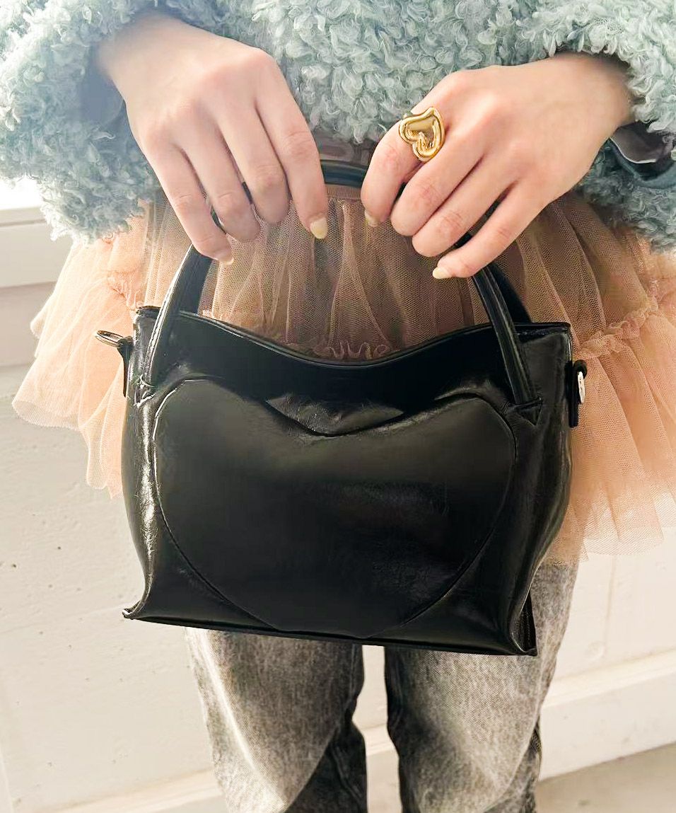 Casselini(キャセリーニ)HEARTショルダーバッグ | CASSELINI ONLINE SHOP