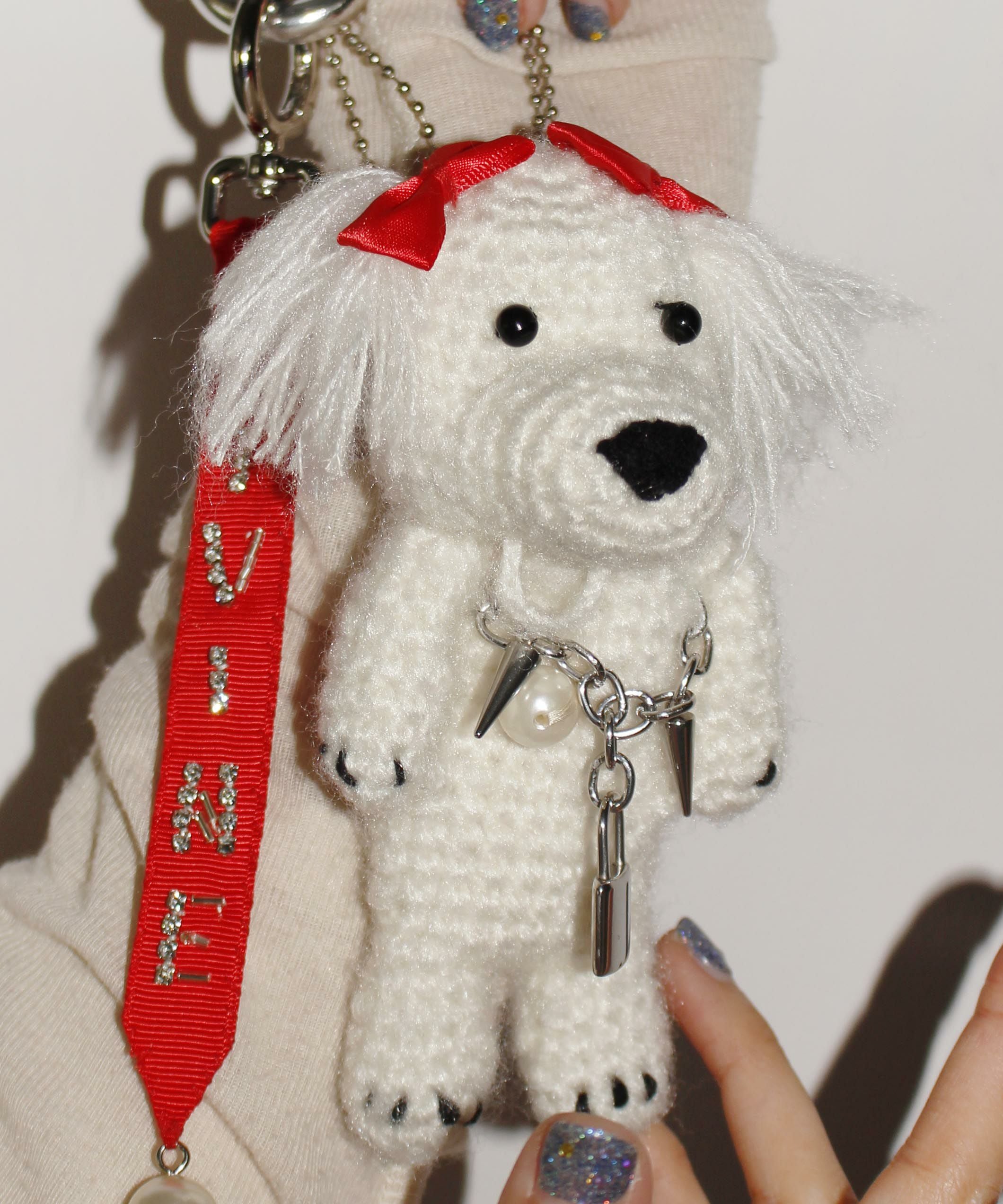 HEY! Mrs ROSE(ヘイ！ミセスローズ)Crochet Dog LipCharm | CASSELINI