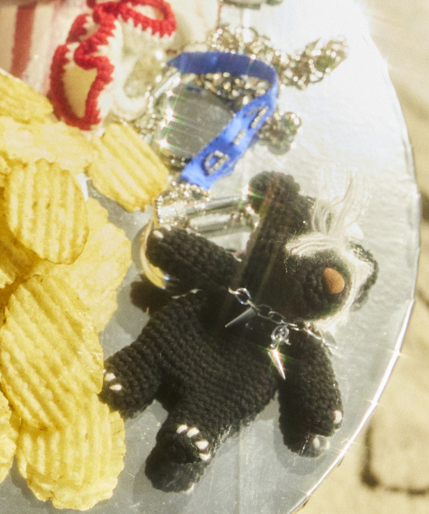 HEY! Mrs ROSE(ヘイ！ミセスローズ)Crochet Dog LipCharm | CASSELINI