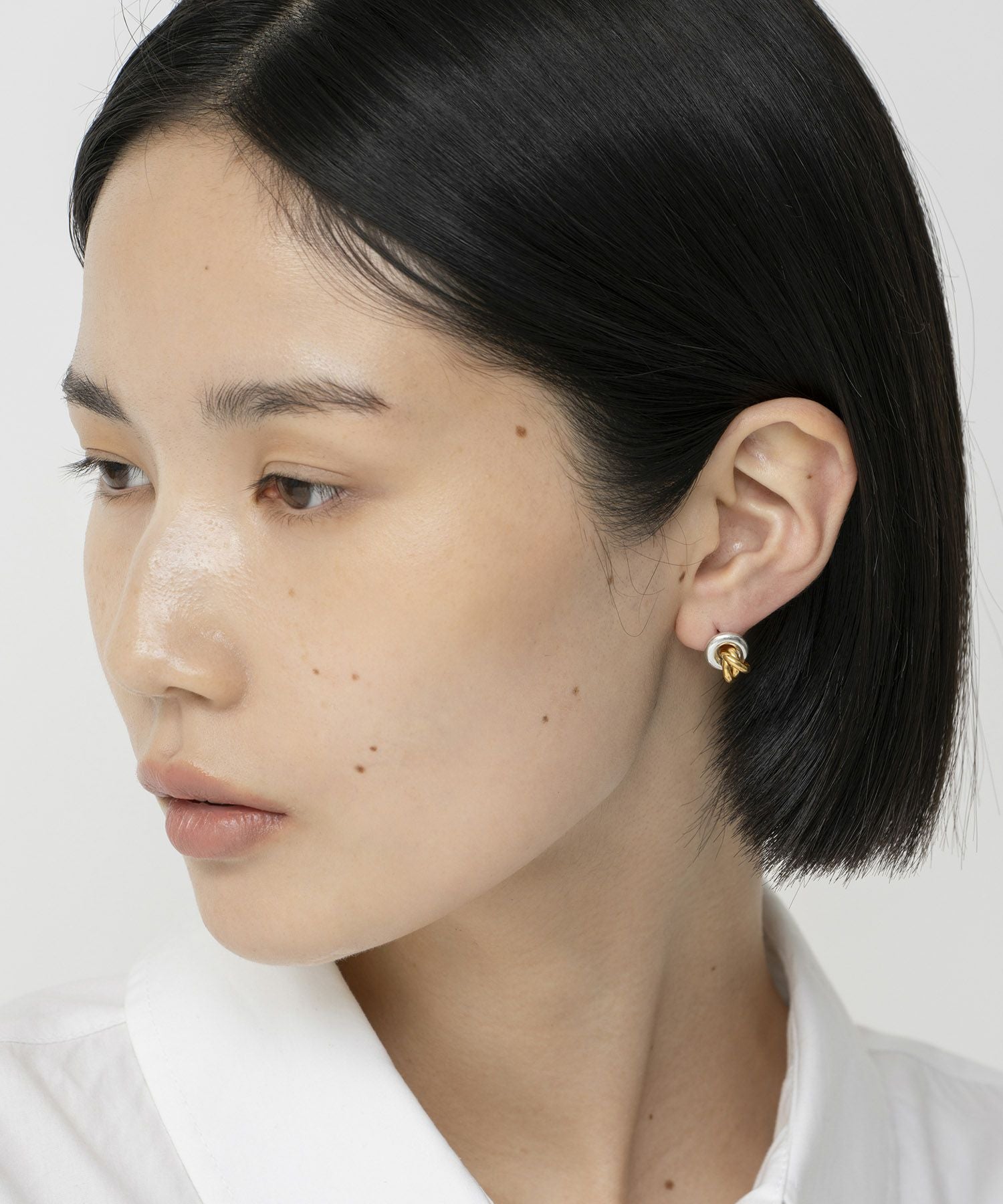 LAPUIS] Coil Circle pierced earrings | CASSELINI ONLINE SHOP