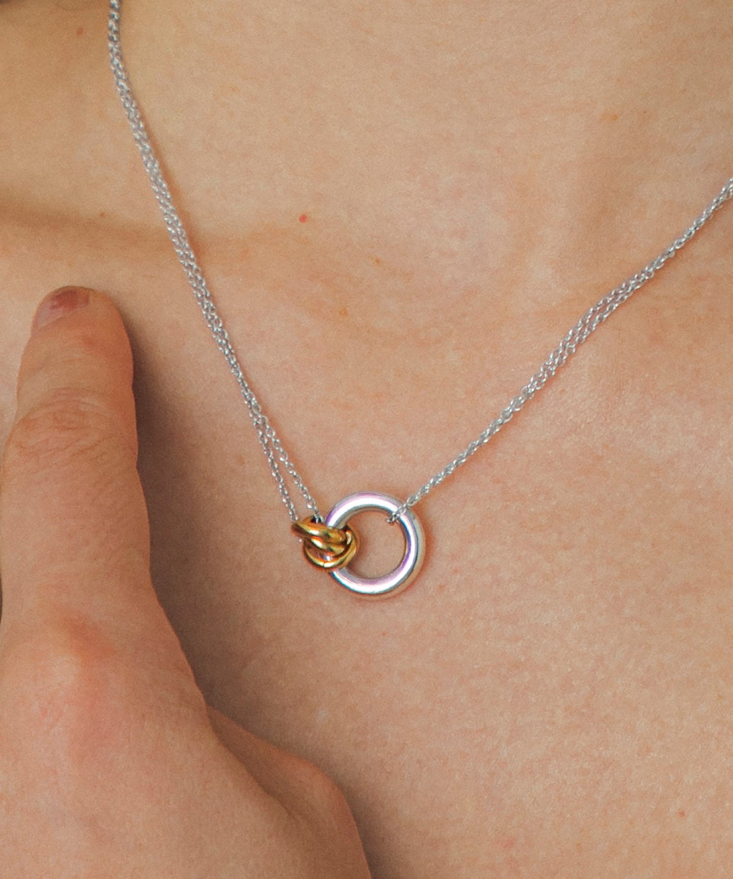 LAPUIS] Coil Circle necklace | CASSELINI ONLINE SHOP
