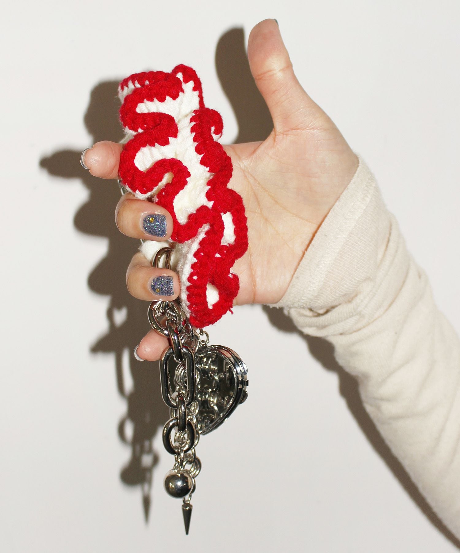 【HEY! Mrs ROSE】Rhinestone Boston ブラウン HEY! Mrs ROSE(ヘイ！ミセスローズ)Frill & Chain Charm | CASSELINI