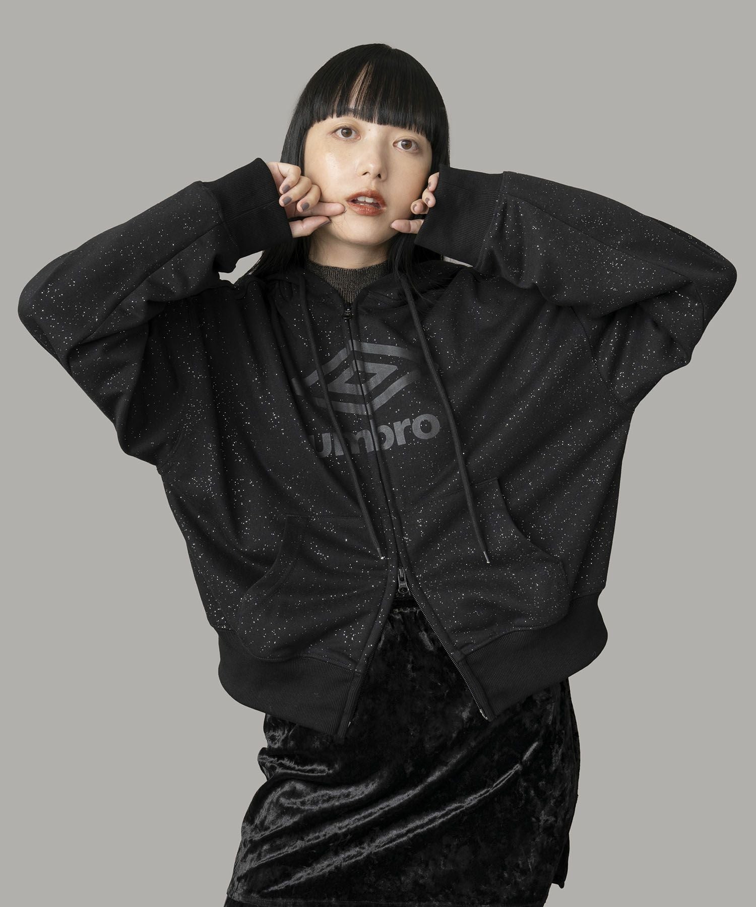 Casselini(キャセリーニ) 【UMBRO× Casselini】ロゴジップパーカー