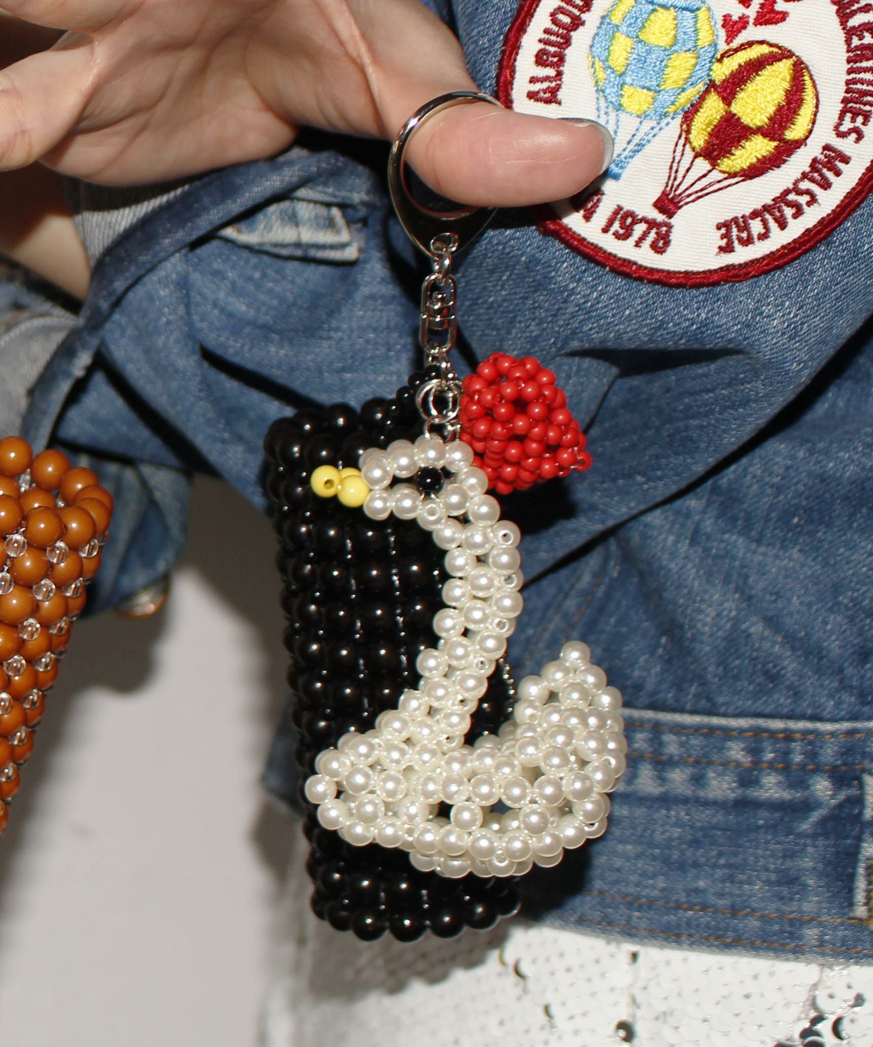 HEY! Mrs ROSE(ヘイ！ミセスローズ)Beads Lip KeyCharm | CASSELINI