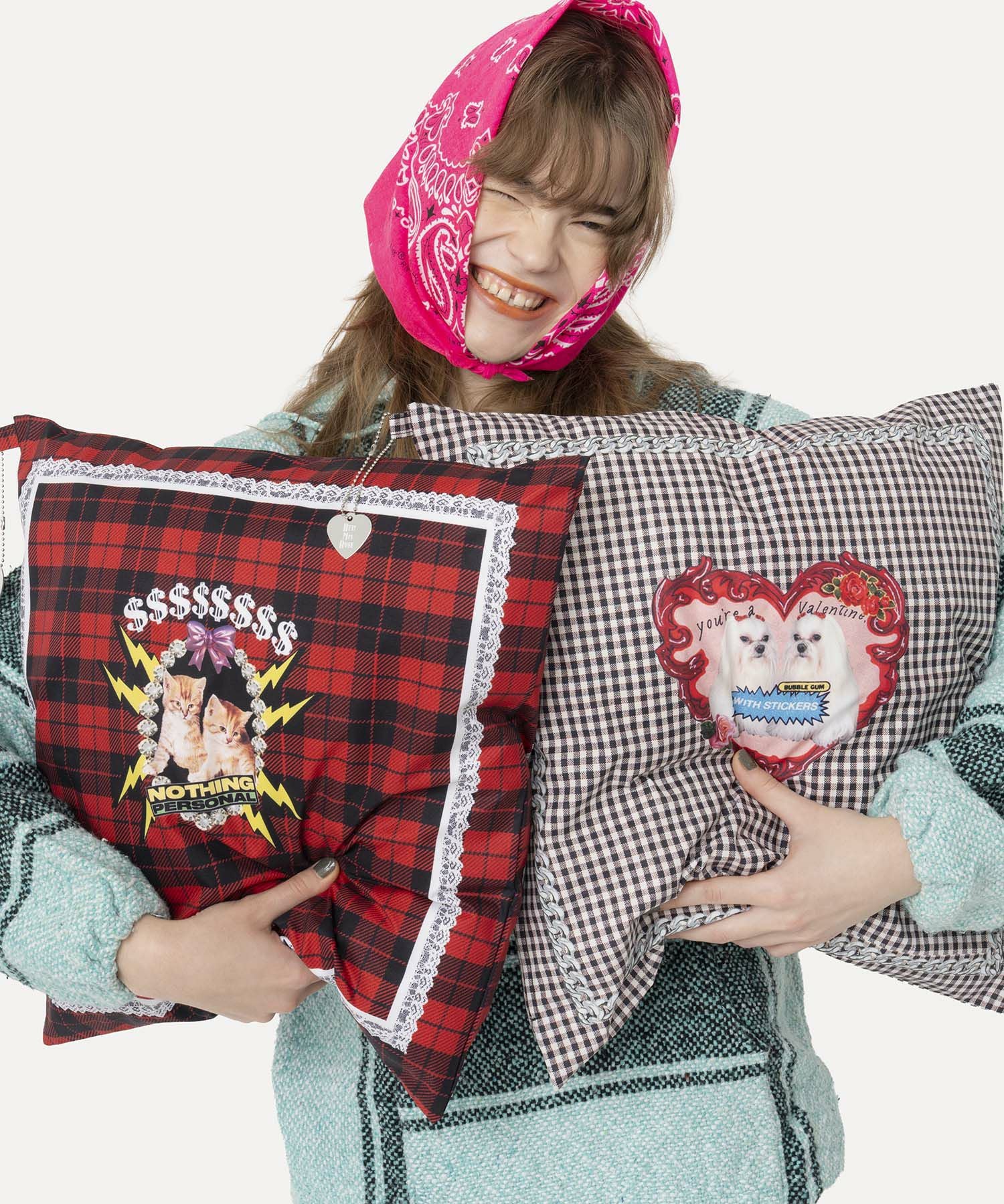 HEY! Mrs ROSE(ヘイ！ミセスローズ)Bestie クッションカバー