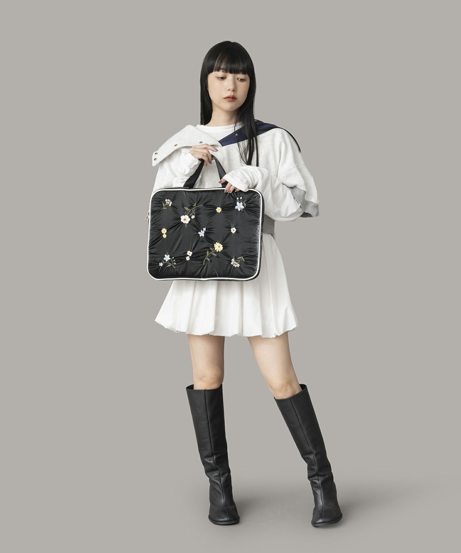 Casselini(キャセリーニ)エンブロイダリーPCケース | CASSELINI ONLINE