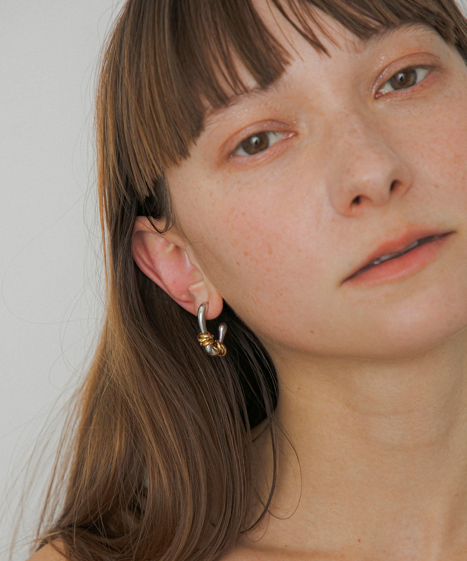 LAPUIS] Flow coil pierced earrings | CASSELINI ONLINE SHOP