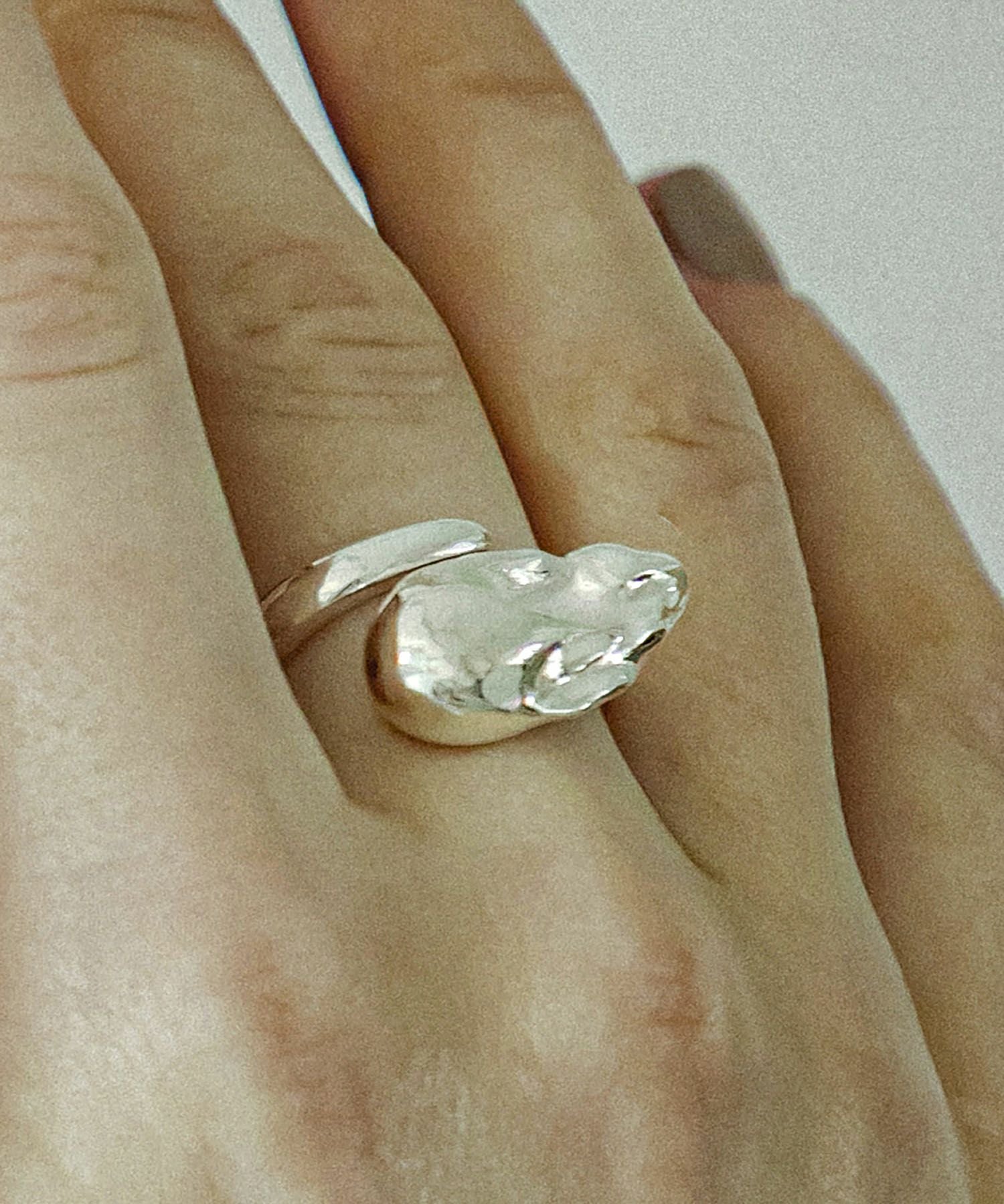 LAPUIS] Oyster ring | CASSELINI ONLINE SHOP