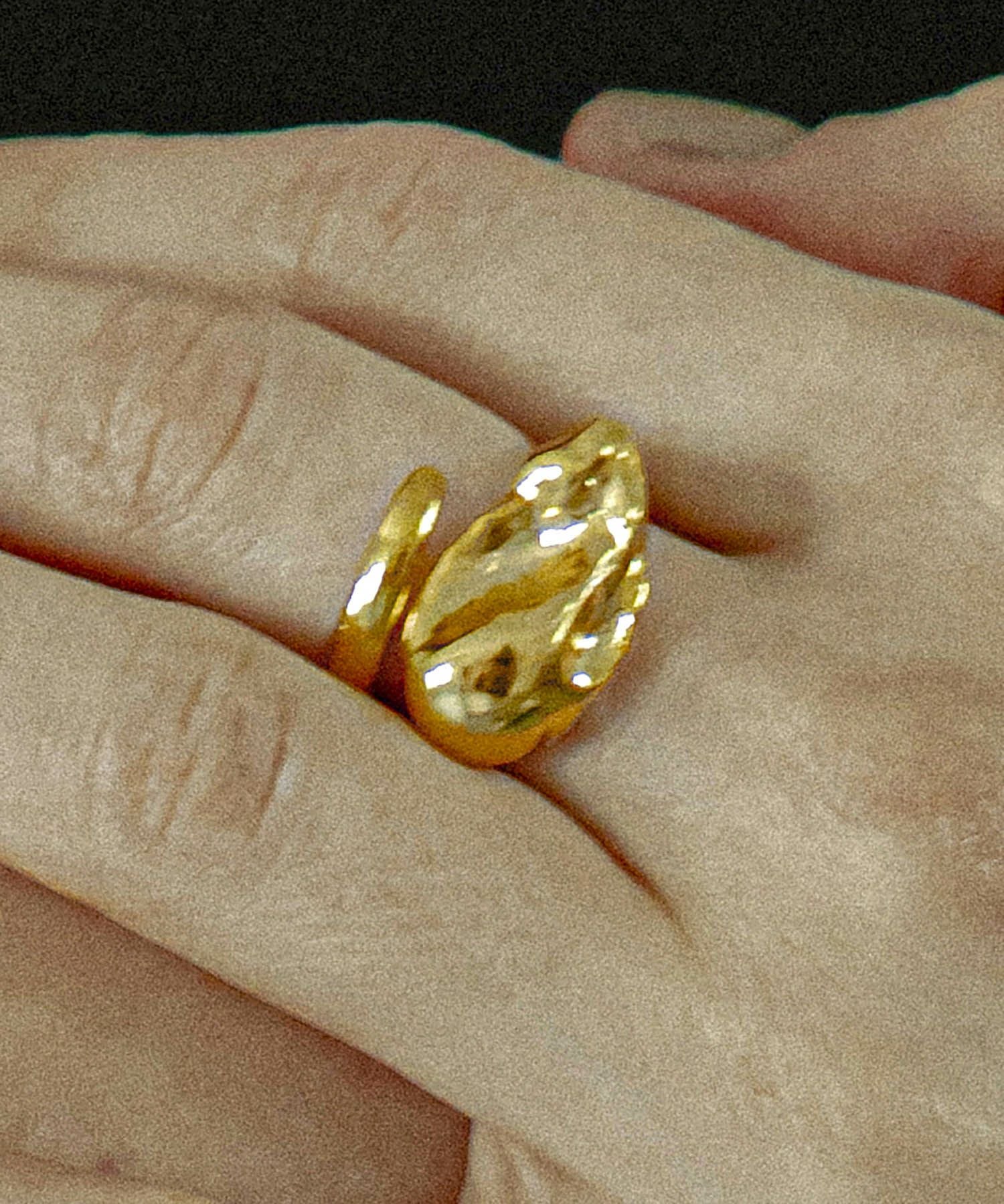 LAPUIS] Oyster ring | CASSELINI ONLINE SHOP