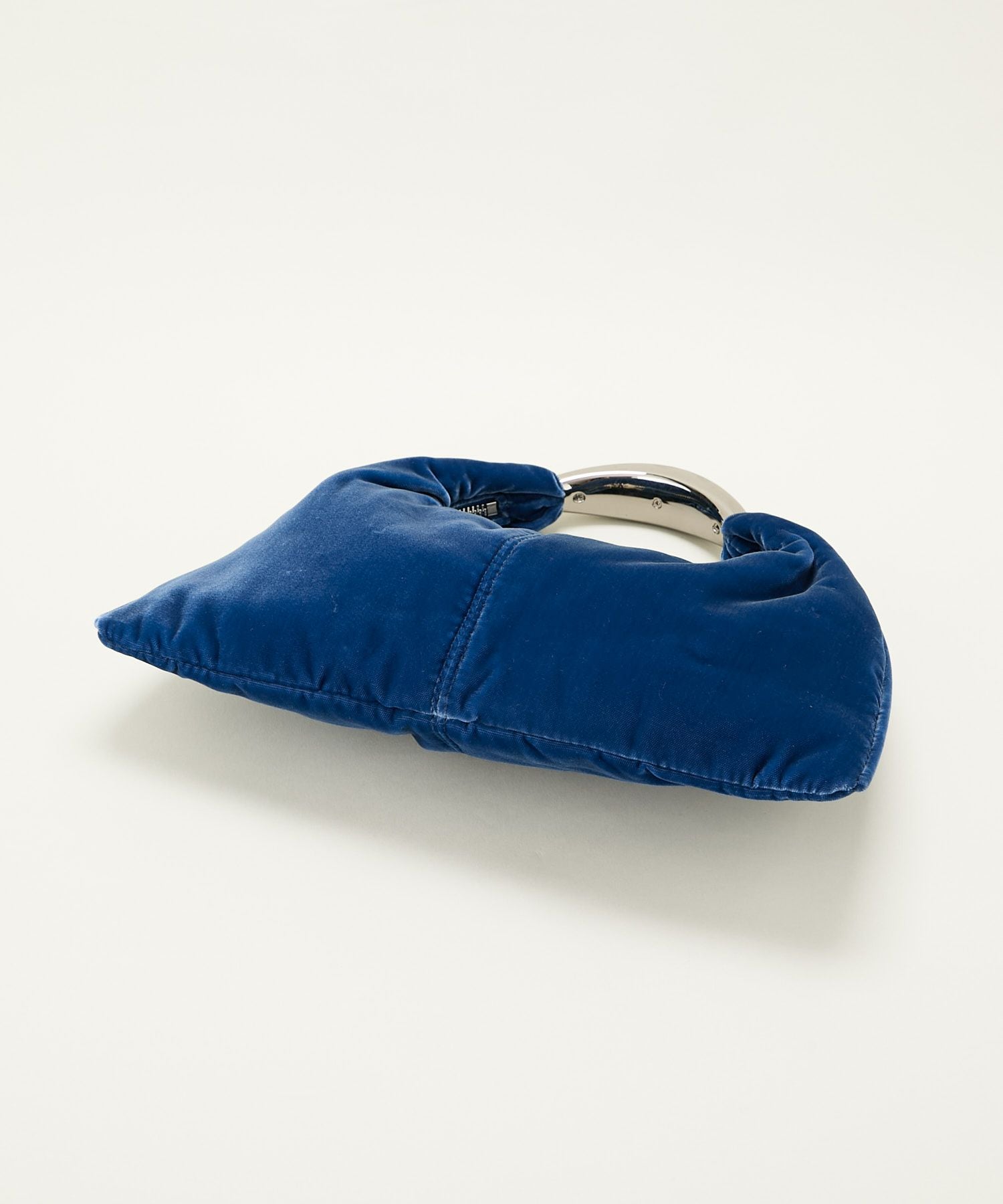LE VERNIS]Sculpture triangle bag S(Velvet) | CASSELINI ONLINE SHOP