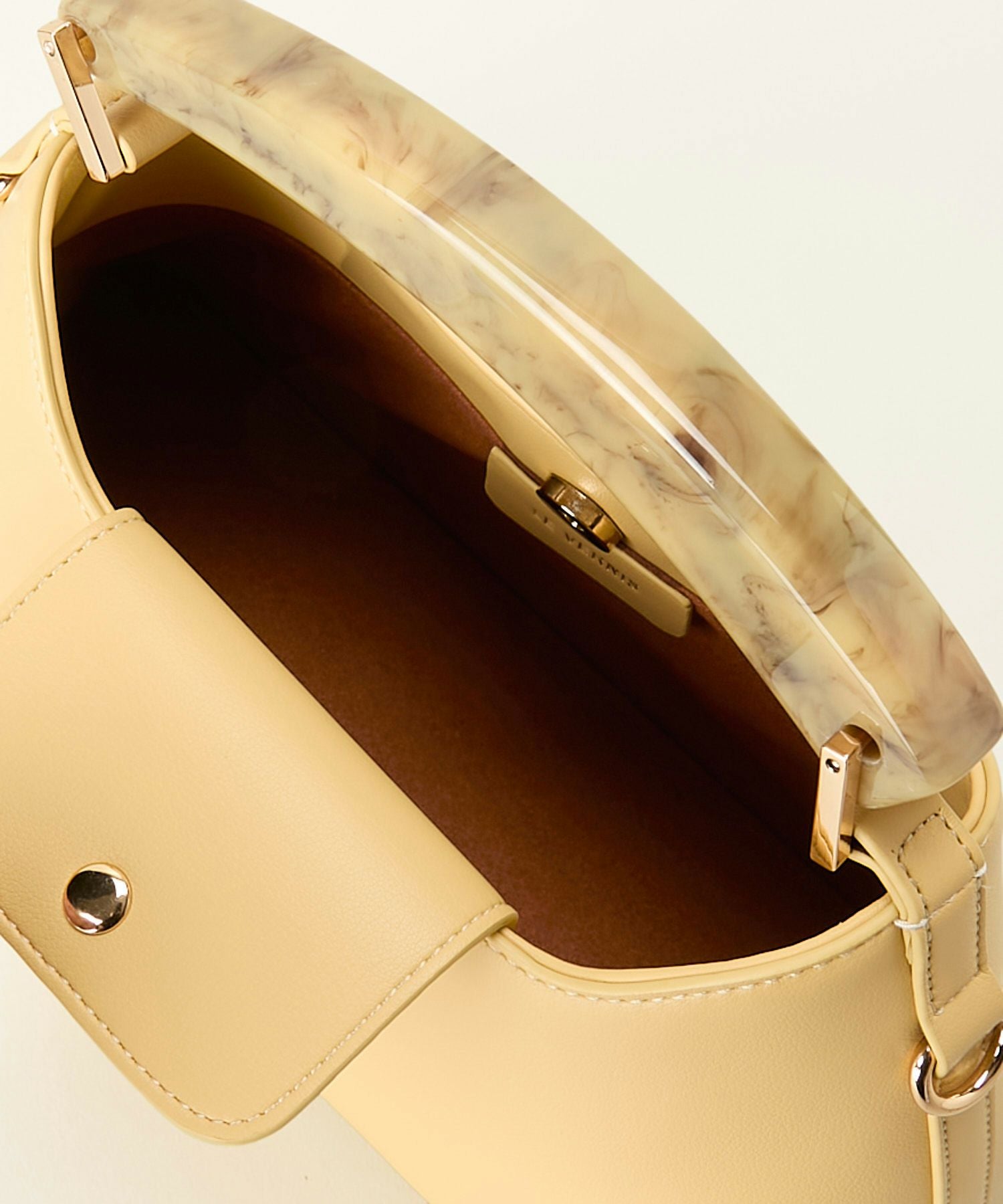 LE VERNIS] Marble horn SQ bag | CASSELINI ONLINE SHOP