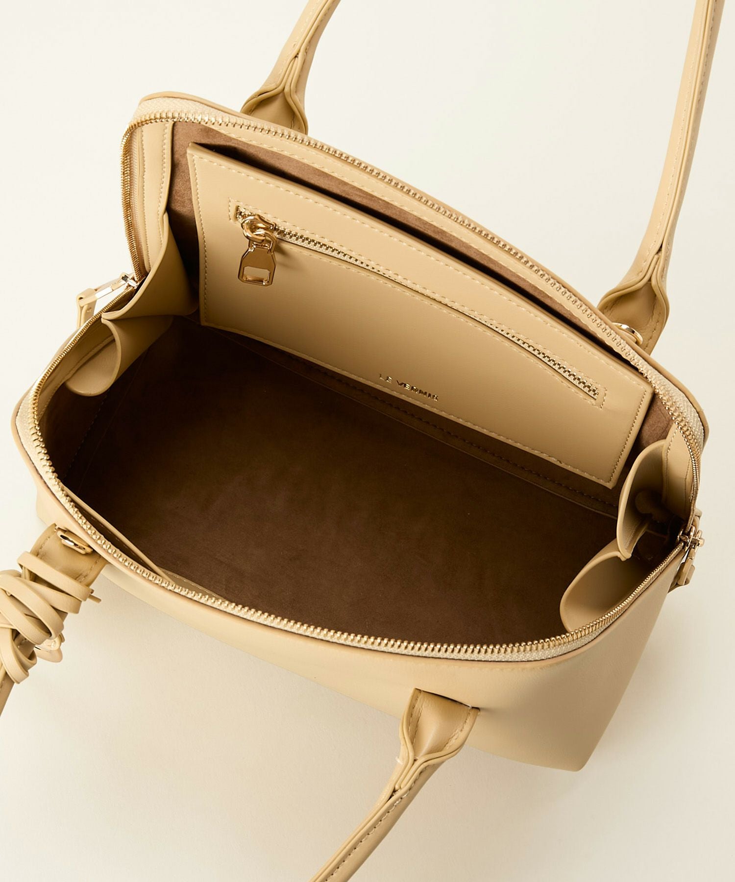 LE VERNIS] Poire boston bag | CASSELINI ONLINE SHOP