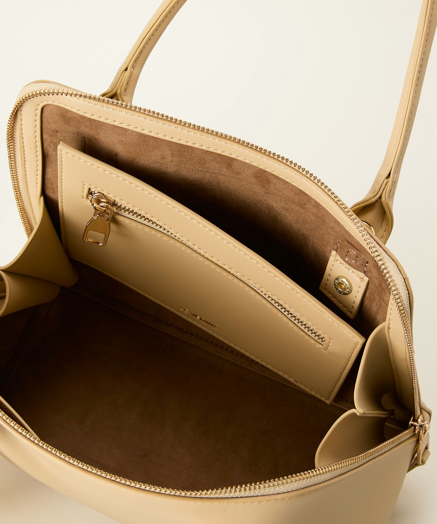LE VERNIS] Poire boston bag | CASSELINI ONLINE SHOP