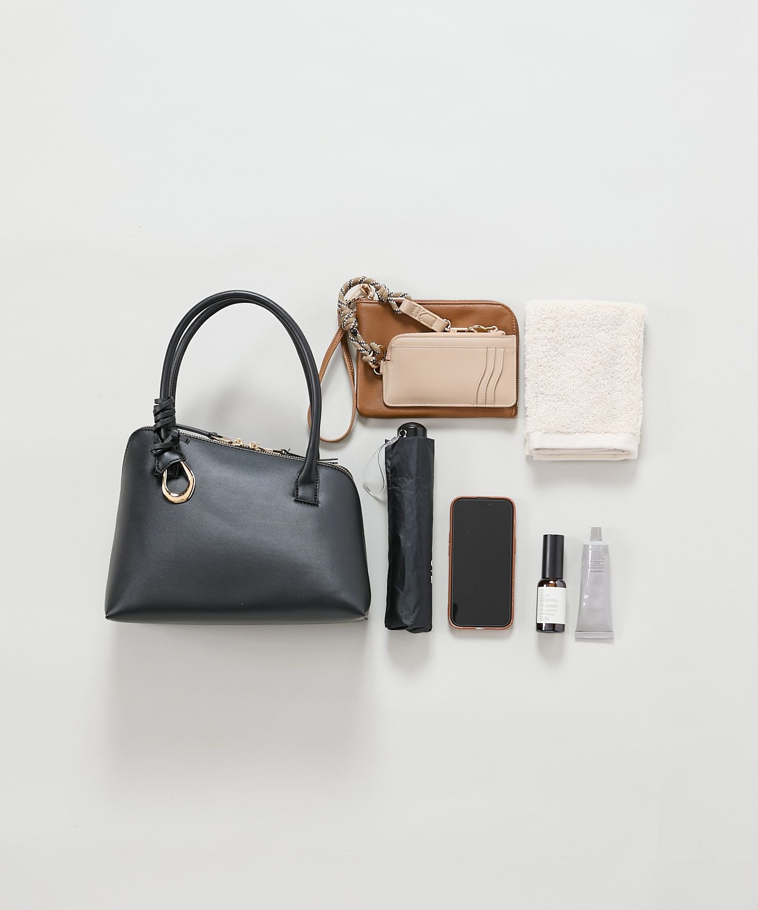 LE VERNIS] Poire boston bag | CASSELINI ONLINE SHOP