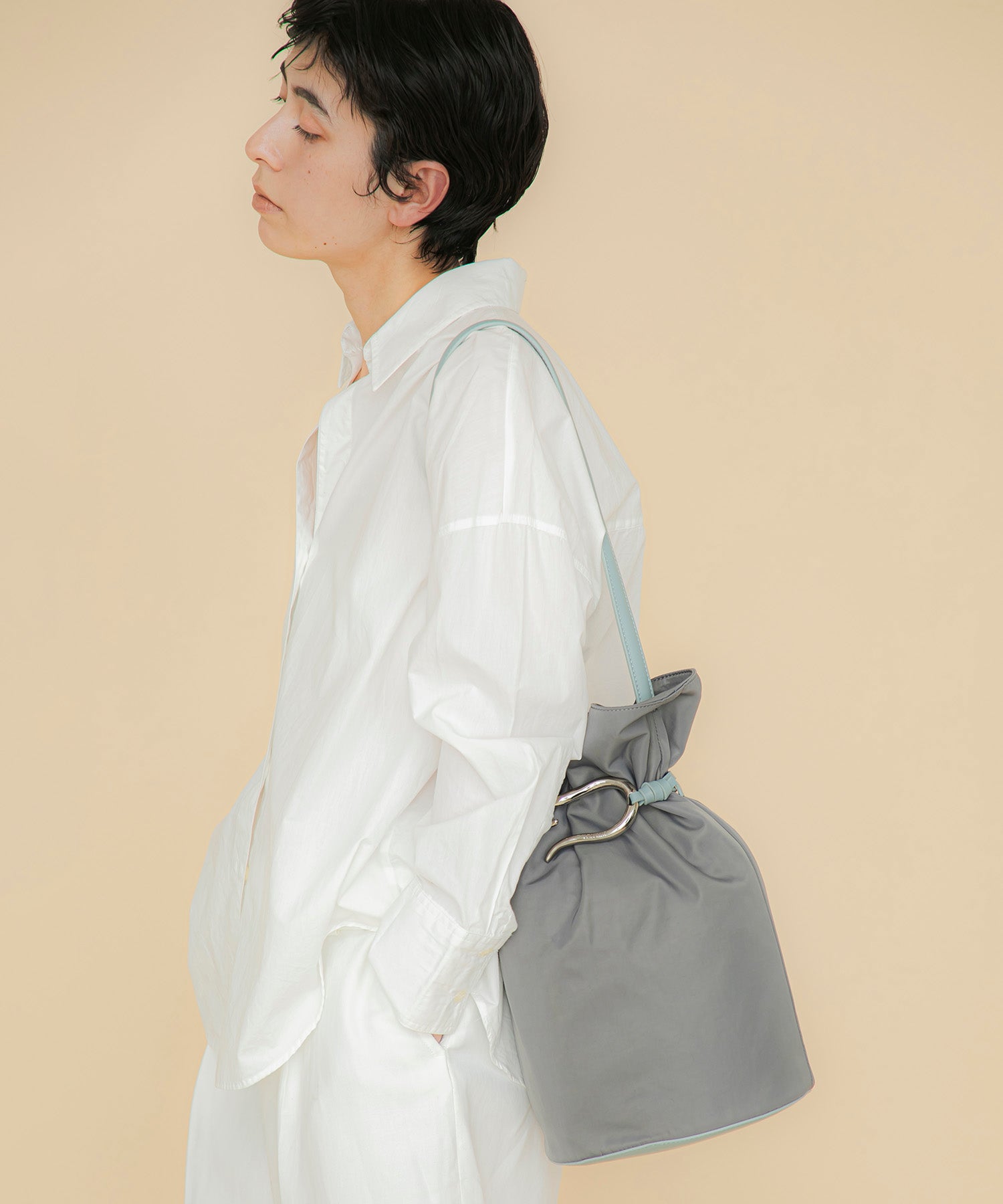 LE VERNIS] Poire bucket bag M | CASSELINI ONLINE SHOP