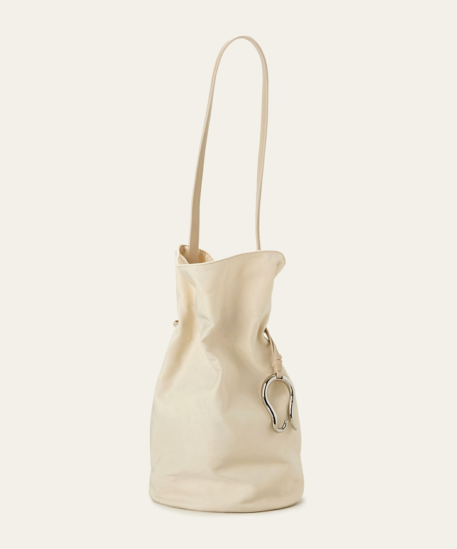 LE VERNIS] Poire bucket bag M | CASSELINI ONLINE SHOP