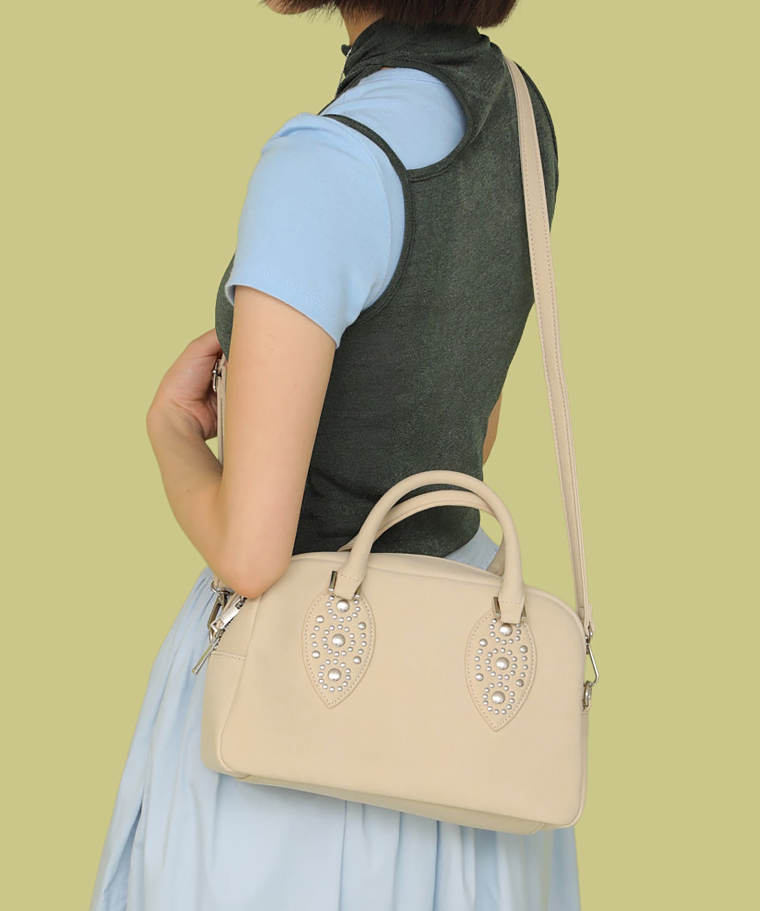き*ん様 シャピロンスタイル ホワイト CCロゴ　ノベルティ Casselini(キャセリーニ)スタッズハンドバッグ | CASSELINI ONLINE SHOP