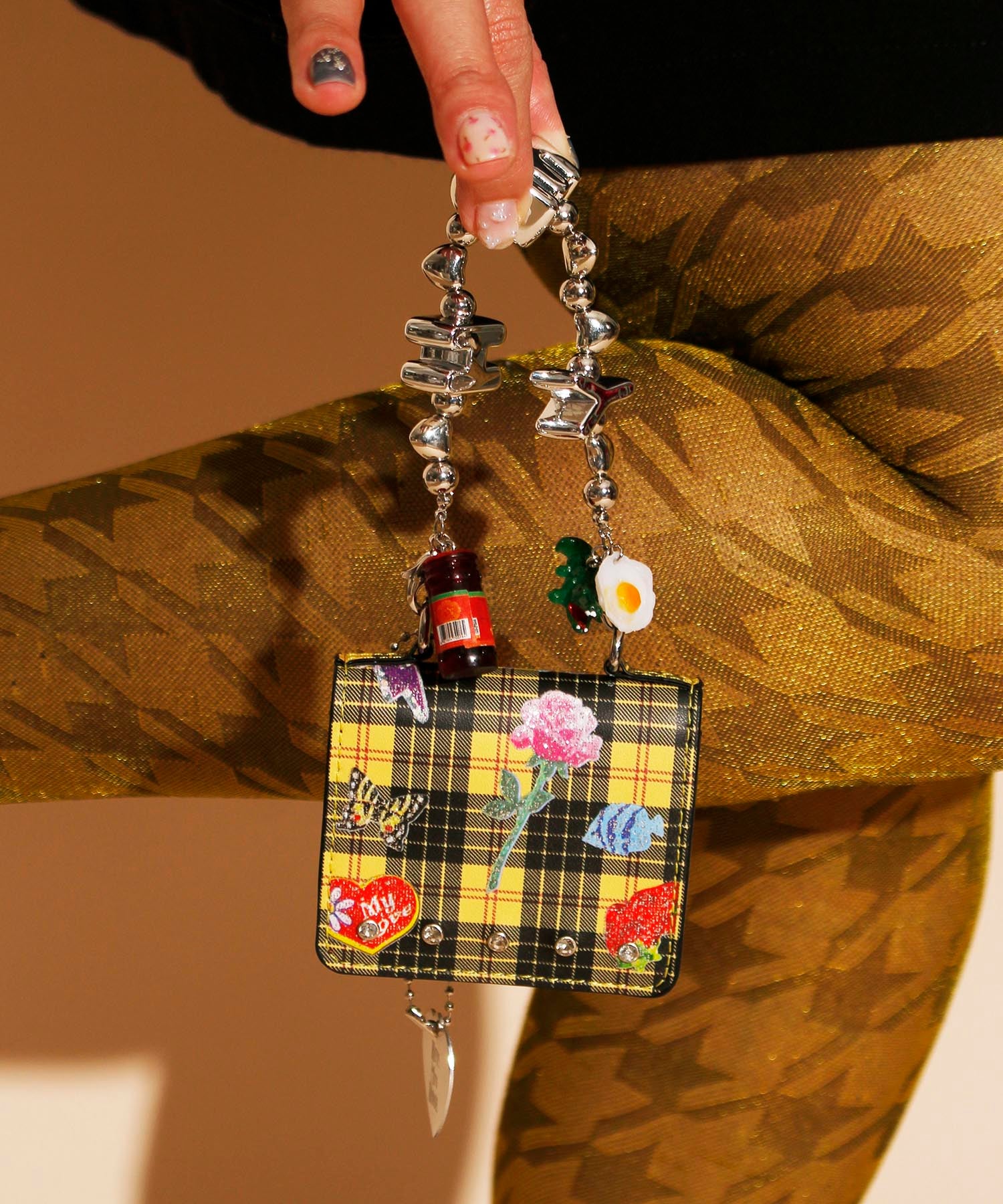 HEY! Mrs ROSE(ヘイ！ミセスローズ)HEY! Charm Pouch | CASSELINI