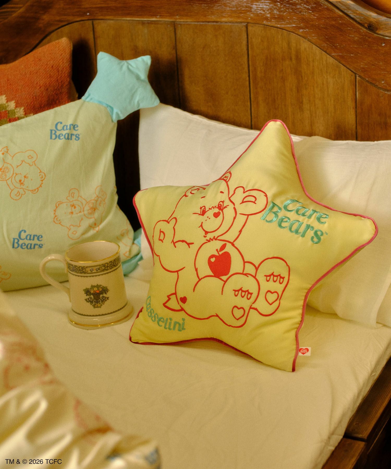 Casselini HOME(キャセリーニ ホーム)【Care Bears™】クッション
