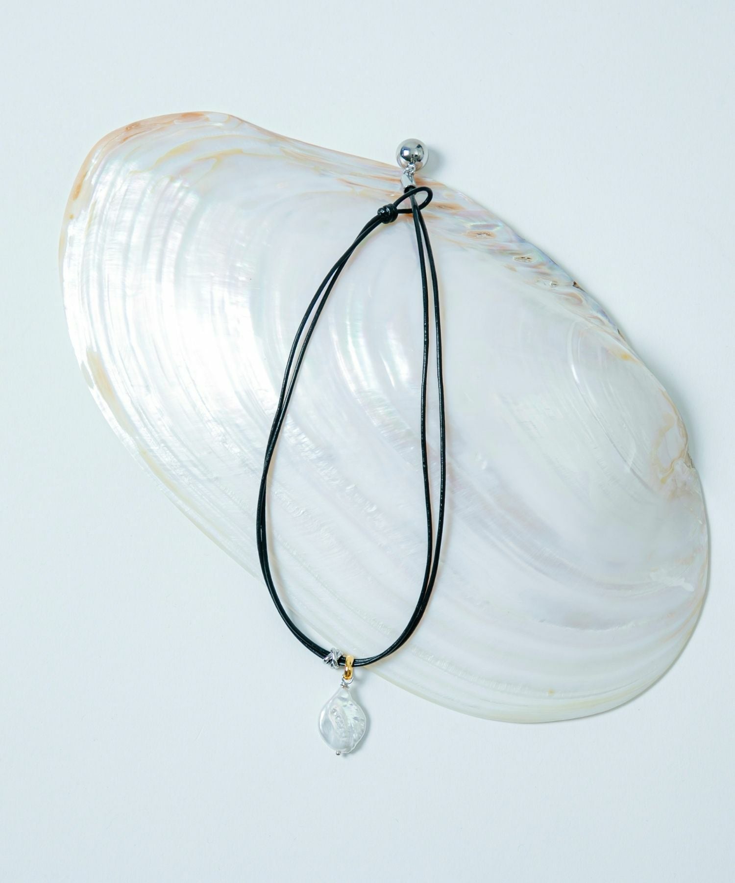 LAPUIS] Pearl leather choker | CASSELINI ONLINE SHOP