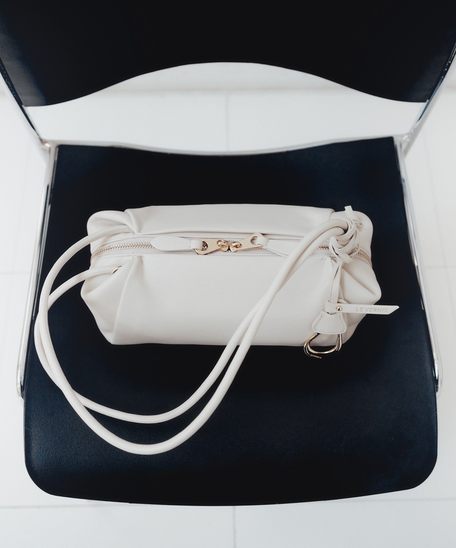 LE VERNIS] Marshmallow boston bag | CASSELINI ONLINE SHOP