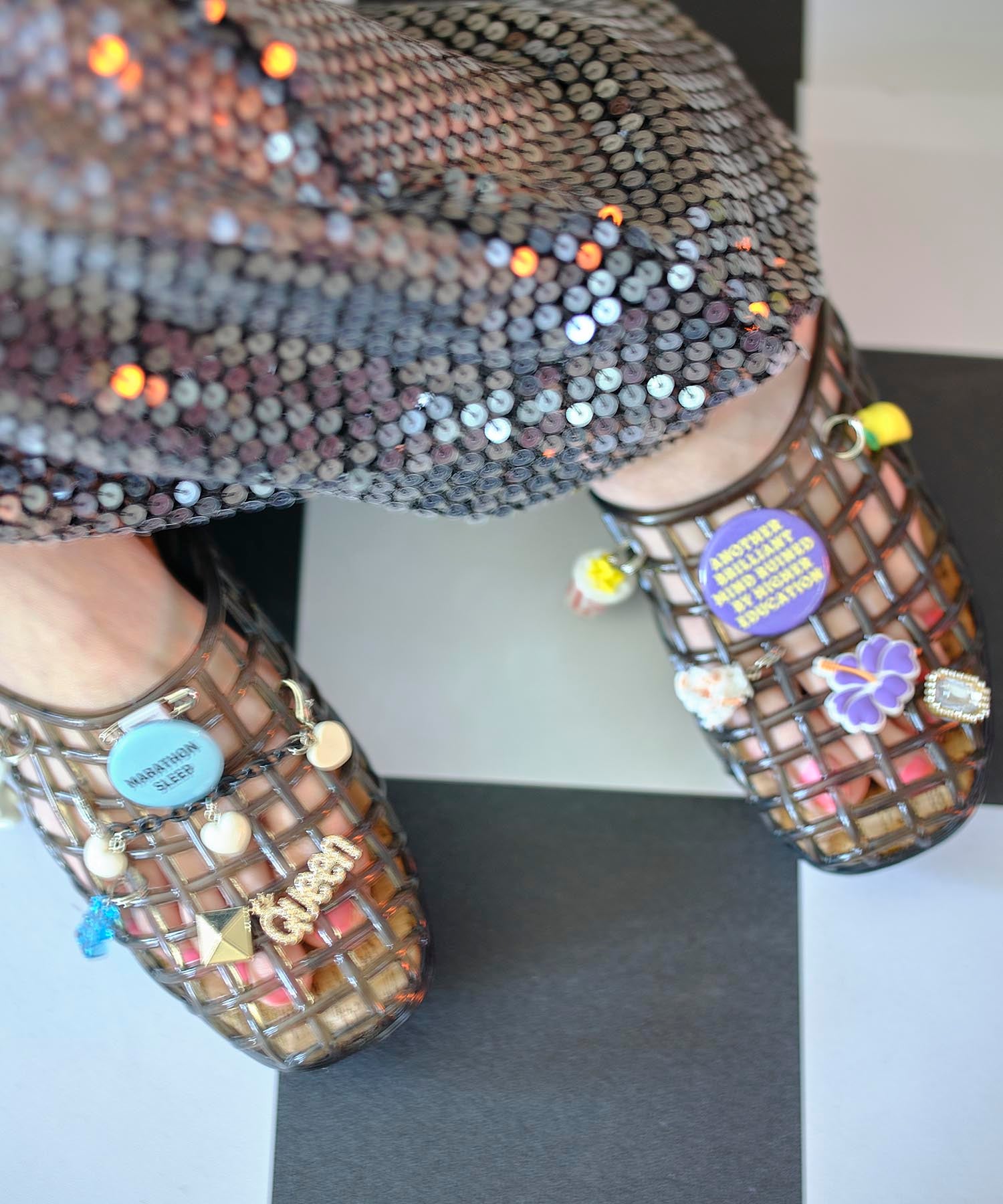 HEY! Mrs ROSE(ヘイ！ミセスローズ)Custom charm Sandals | CASSELINI