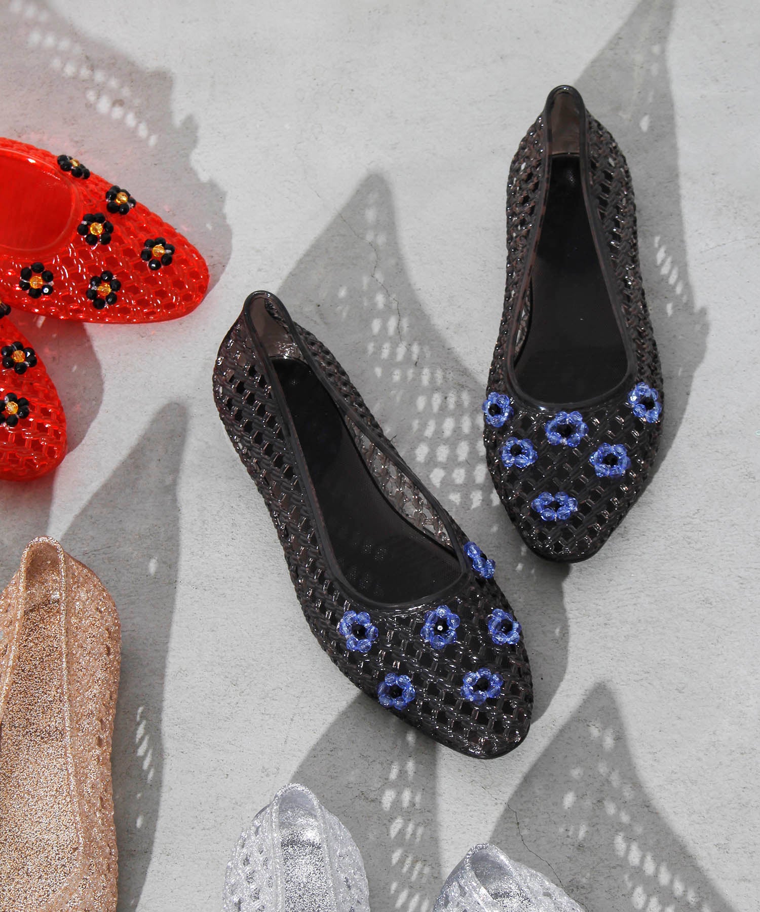 HEY! Mrs ROSE(ヘイ！ミセスローズ)Tiny Beads Sandals | CASSELINI