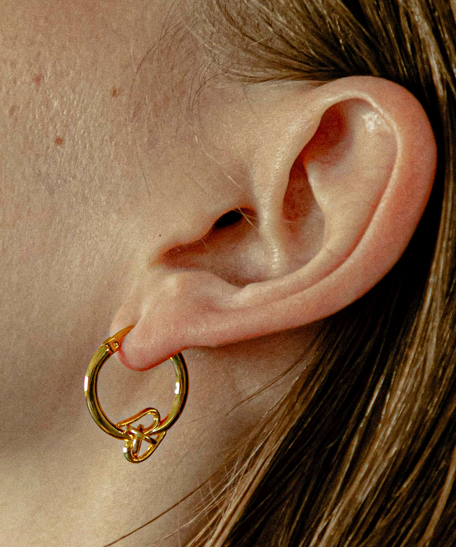 LAPUIS] Connect coil pierced earrings | CASSELINI ONLINE SHOP