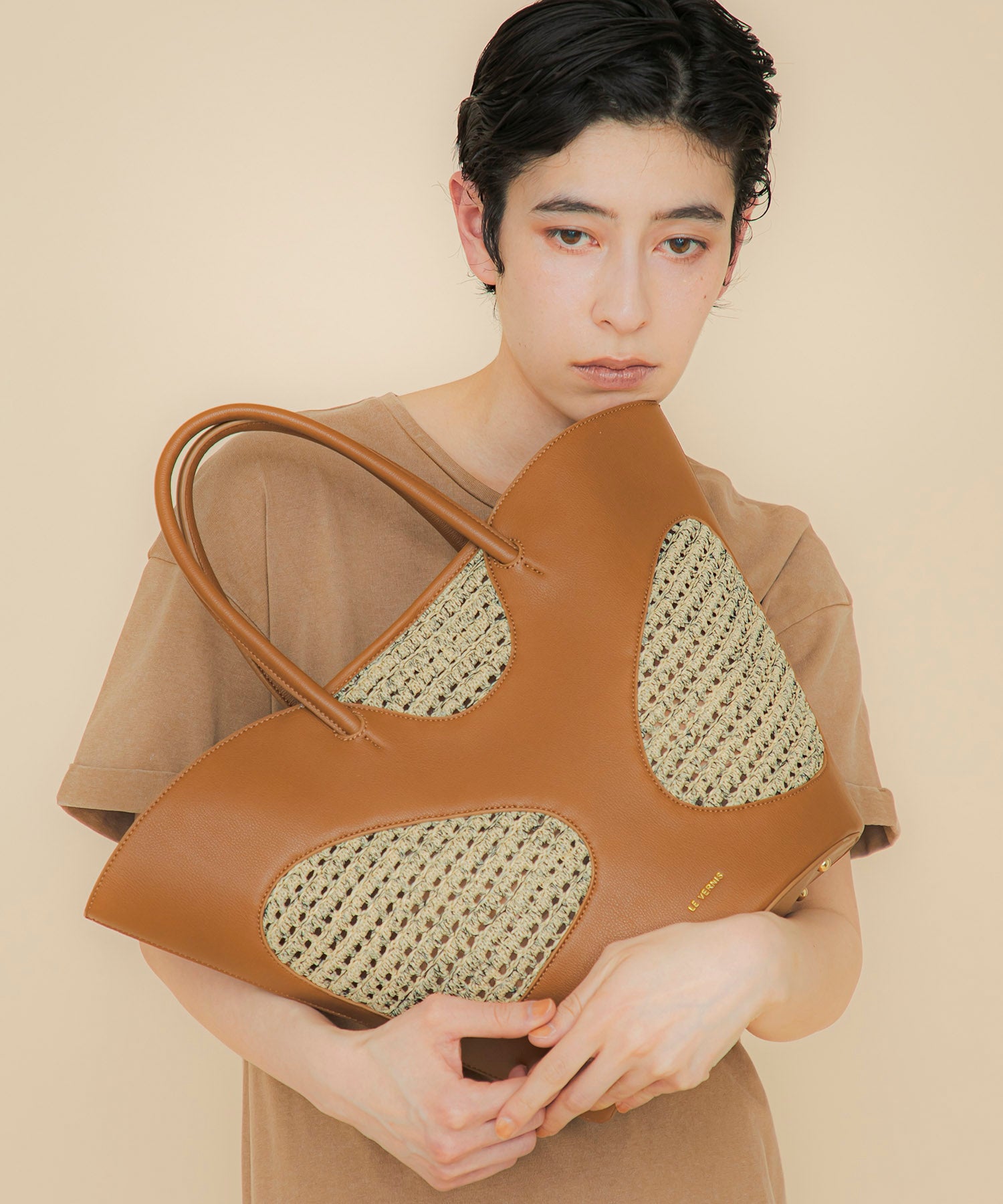 LE VERNIS] Hole digging tote | CASSELINI ONLINE SHOP