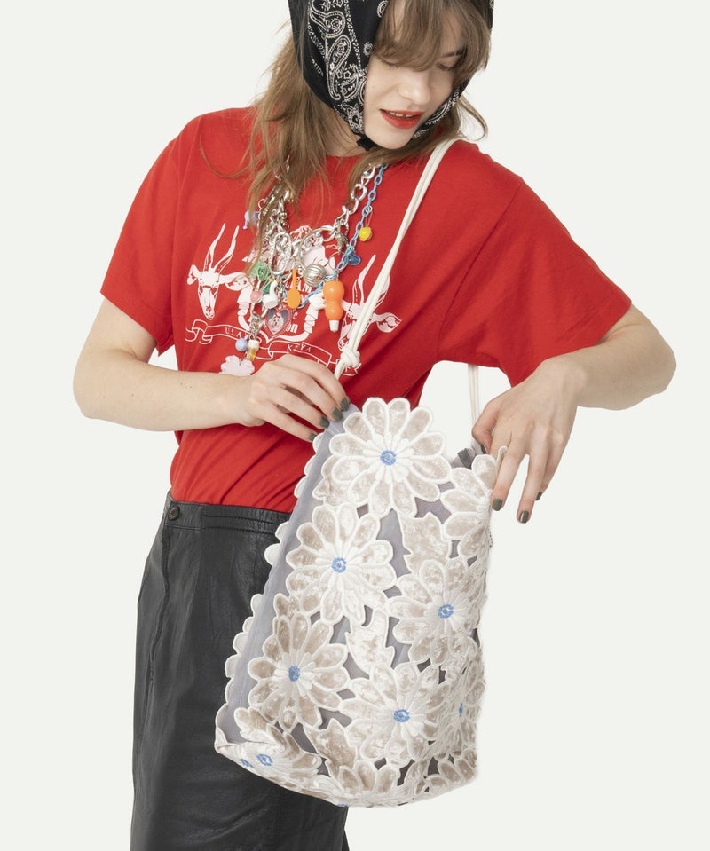 エンボス加工 花柄 和装用バッグ ホワイト　螺鈿細工 追加生産】HEY! Mrs ROSE(ヘイ！ミセスローズ)ベロアフラワーTOTE＜6月