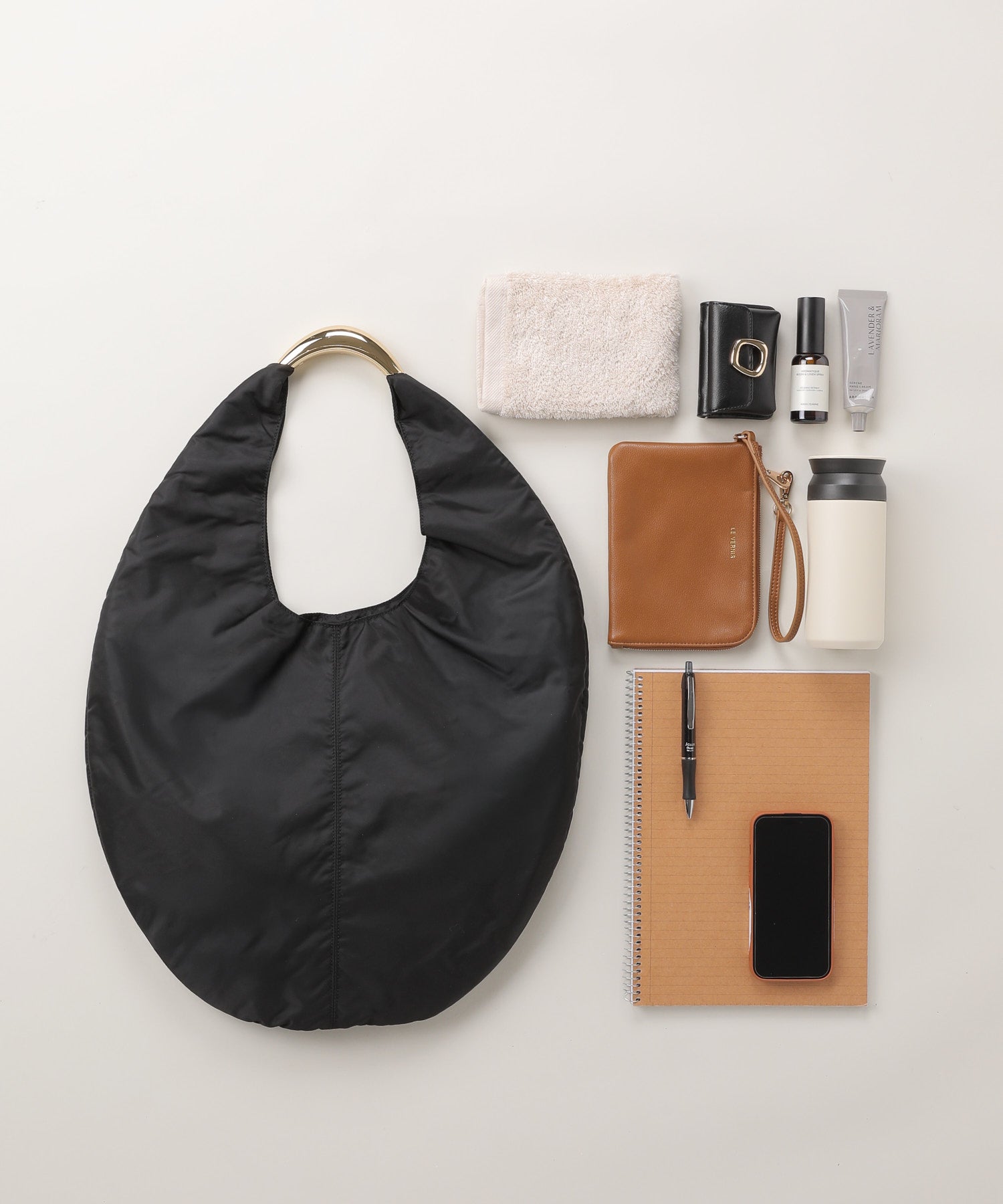 LE VERNIS]Sculpture nylon bag M | CASSELINI ONLINE SHOP