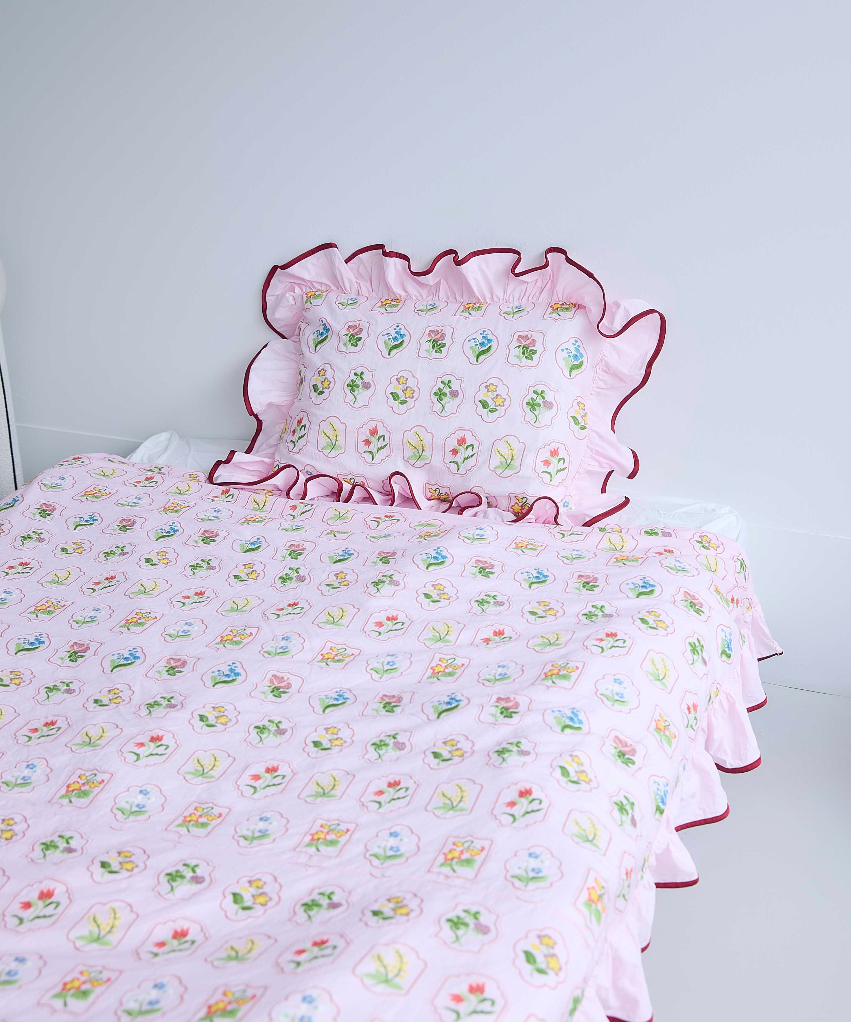 Casselini HOME(キャセリーニ ホーム)フラワー布団カバーセット