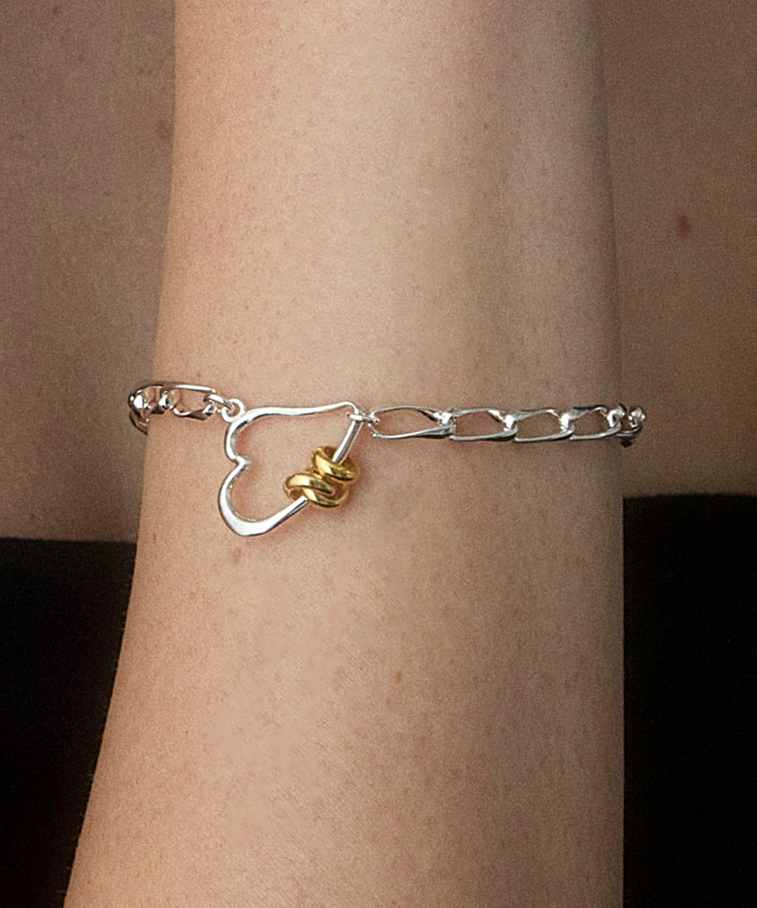 LAPUIS] Rough heart bracelet | CASSELINI ONLINE SHOP