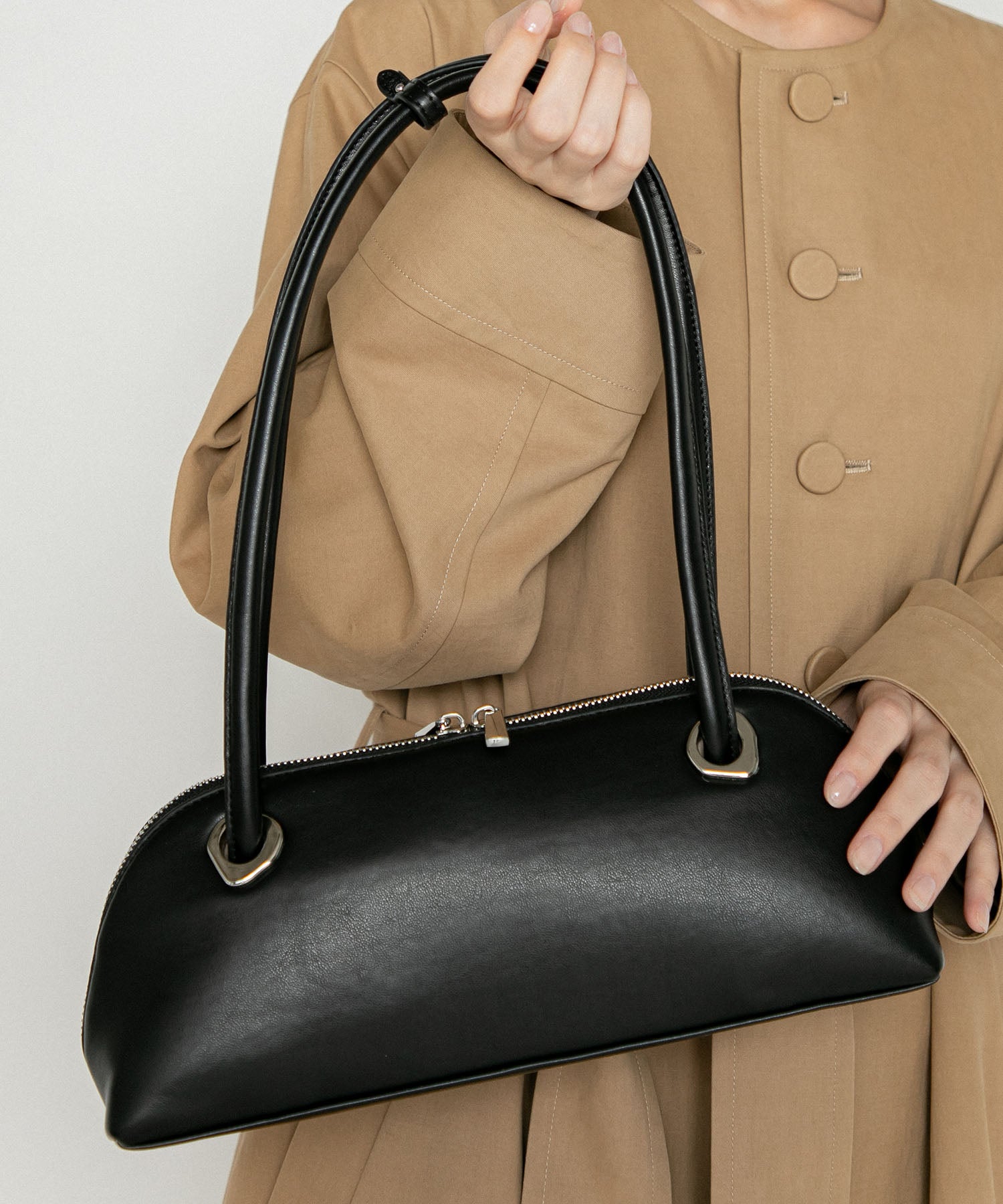 LE VERNIS] Eyelet slim boston bag | CASSELINI ONLINE SHOP